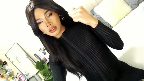 Snapshot of tiara_perezx chatting on 03-03-25, 02:58 Sam online show from 03-03-25, 02:58