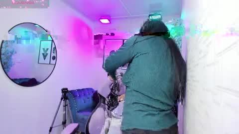 Tiara  online show from 04-09-26, 03:17