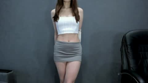 Snapshot of tibetian_fox_matilda chatting on 05-22-26, 12:00 tibetian_fox_matilda online show from 05-22-26, 12:00