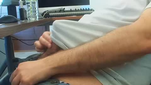 Snapshot of tico_15 chatting on 06-19-26, 06:18 tico_15 online show from 06-19-26, 06:18