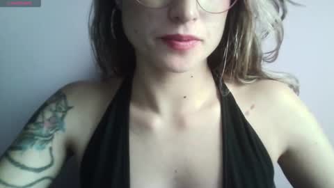 Tifanny online show from 09-23-25, 09:18