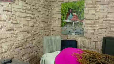 Snapshot of tifanny_fiire chatting on 06-18-26, 11:47 leidy online show from 06-18-26, 11:47