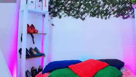 Tifanny Nails  online show from 06-09-26, 06:19