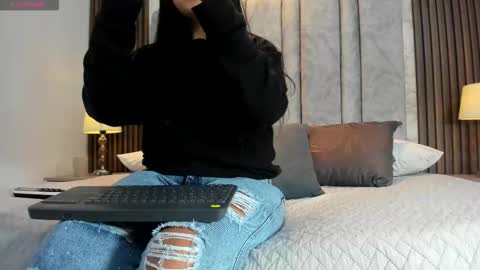 Tiff3 online show from 10-30-25, 05:35