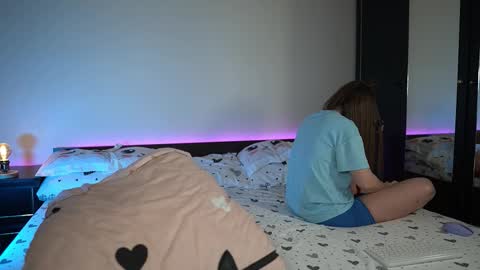 Tiffany online show from 03-27-26, 09:25