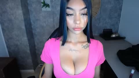 tiffany_1m online show from 12-21-24, 12:27