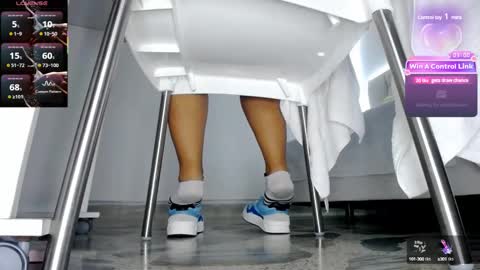 tiffany online show from 02-23-25, 12:41