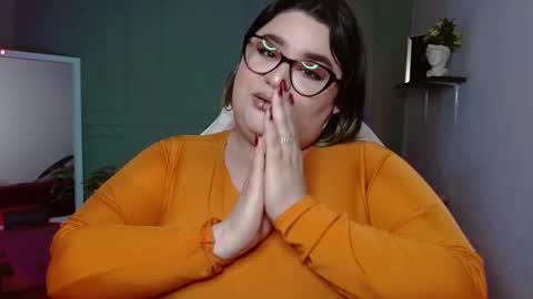 dont forget ask for custom vids  online show from 12-06-24, 06:59