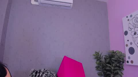 tiffany_mendez online show from 04-11-26, 12:09