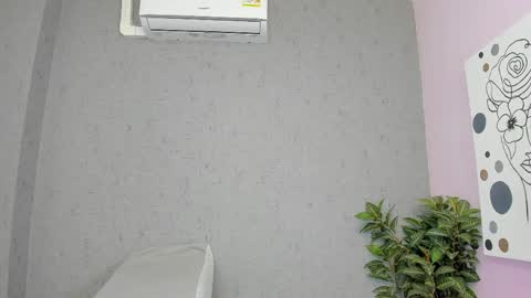 tiffany_mendez online show from 05-14-26, 12:01