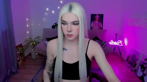 Snapshot of tiffany_smitch chatting on 02-09-26, 03:54 Tif online show from 02-09-26, 03:54