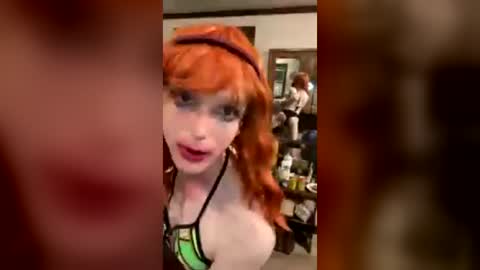 Snapshot of tiffanycase384727 chatting on 07-04-26, 12:50 tiffanycase384727 online show from 07-04-26, 12:50