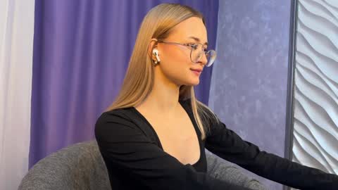 Tiffany online show from 12-16-24, 02:27