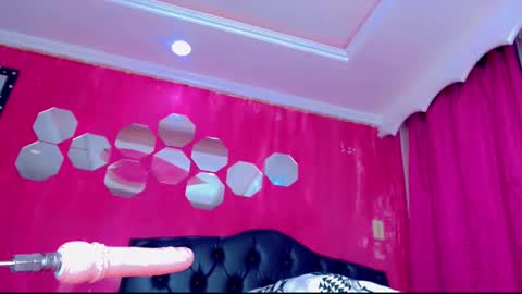 tiffanymackensyy69 online show from 12-19-25, 11:45