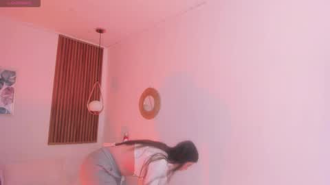 Tiffany online show from 01-19-26, 01:04