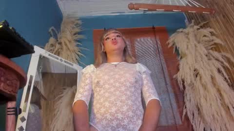 tiffanyy_deluxe online show from 01-14-26, 01:50