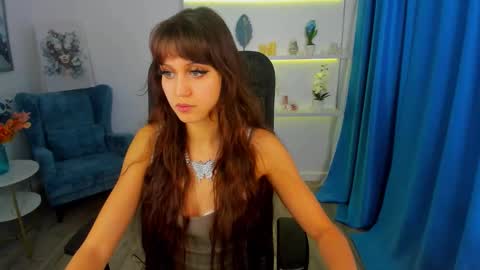 tiffanyyoun online show from 11-27-25, 08:33