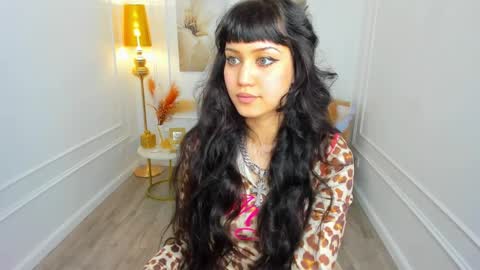 tiffanyyoun online show from 04-03-26, 12:14