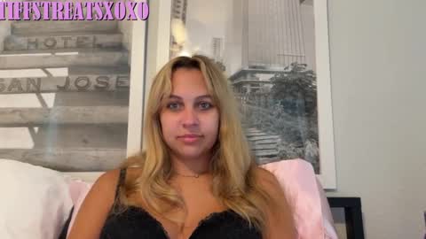 Tiffstreatsxoxo online show from 06-20-26, 04:54
