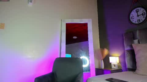 Tiffany  online show from 03-02-25, 11:39