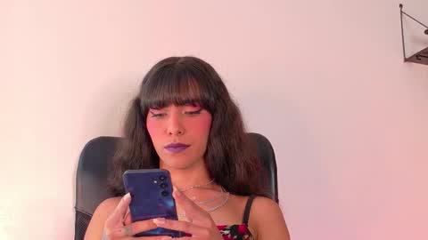 Tiffany  online show from 10-20-25, 08:20