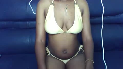 Snapshot of tiffyblue chatting on 03-31-26, 01:51 Tiffyblue online show from 03-31-26, 01:51