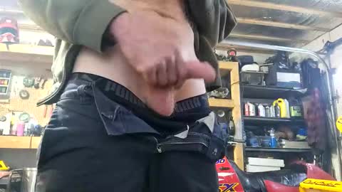 Tigars36 online show from 12-17-25, 07:42