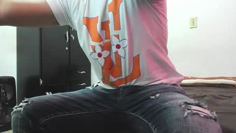 Snapshot of tiger_job chatting on 01-18-26, 10:35 tiger_job online show from 01-18-26, 10:35