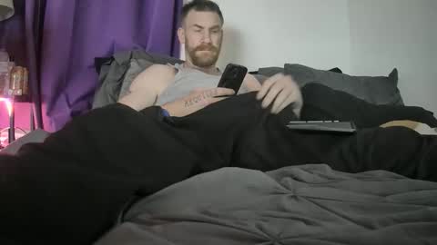 Snapshot of tiggity19 chatting on 05-13-26, 10:01 Tiggity23 come stroke my 9 cock with ne online show from 05-13-26, 10:01