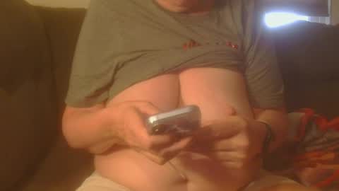 Snapshot of tight_kitty55 chatting on 06-26-26, 06:23 tight Kitty55 online show from 06-26-26, 06:23