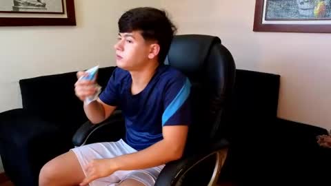 Camilo online show from 04-06-26, 09:38