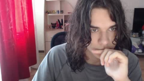 Snapshot of tiiiiiiiiiim chatting on 07-05-26, 02:35 Tim online show from 07-05-26, 02:35