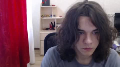 Snapshot of tiiiiiiiiiim chatting on 07-06-26, 03:03 Tim online show from 07-06-26, 03:03