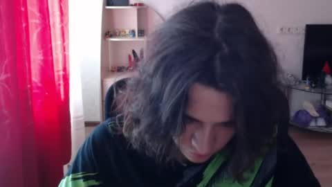 Snapshot of tiiiiiiiiiim chatting on 07-12-26, 01:24 Tim online show from 07-12-26, 01:24
