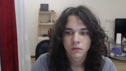Snapshot of tiiiiiiiiiim chatting on 08-07-26, 02:02 Tim online show from 08-07-26, 02:02