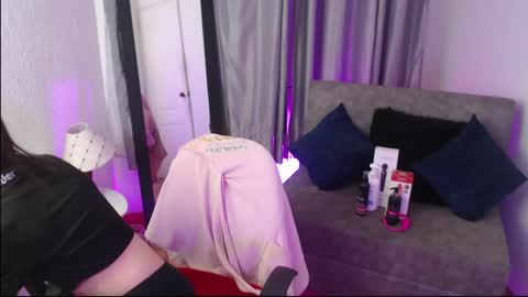 tiinajonus_ online show from 05-22-26, 04:52