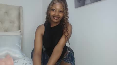 Tilly online show from 05-06-26, 11:48