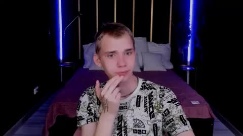 Snapshot of tim_blackk chatting on 10-09-25, 04:05 Tim online show from 10-09-25, 04:05