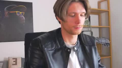 ask me online show from 11-27-25, 06:10