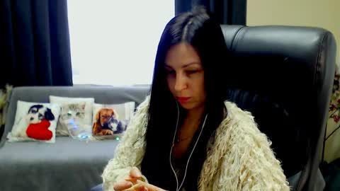 Luisa online show from 04-24-26, 08:06