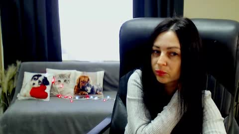 Luisa online show from 05-04-26, 07:48