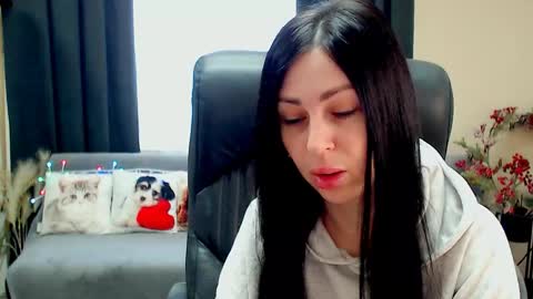 Luisa online show from 06-04-26, 07:36