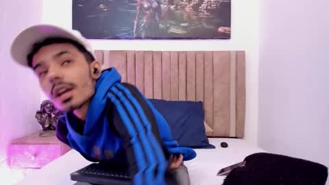 Evans  online show from 12-21-25, 04:19