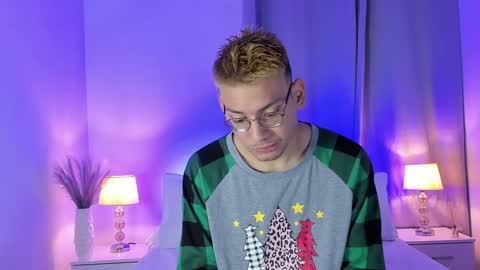 timi  jones online show from 12-22-24, 10:28