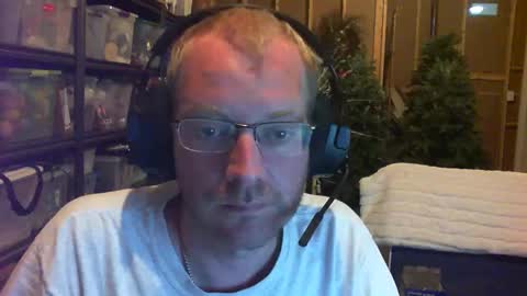 Snapshot of timtimmyyyy chatting on 09-14-25, 05:28 timtimmyyyy online show from 09-14-25, 05:28