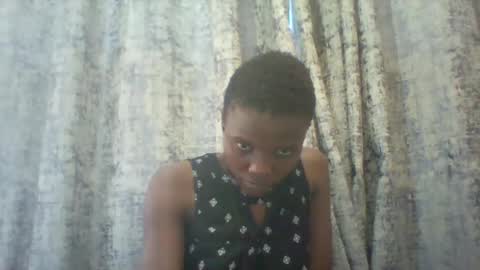 Snapshot of tina2030 chatting on 09-29-25, 11:59 christine online show from 09-29-25, 11:59