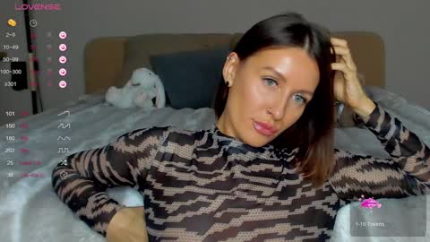 Snapshot of tina__bestie chatting on 01-14-25, 02:43 Tina online show from 01-14-25, 02:43
