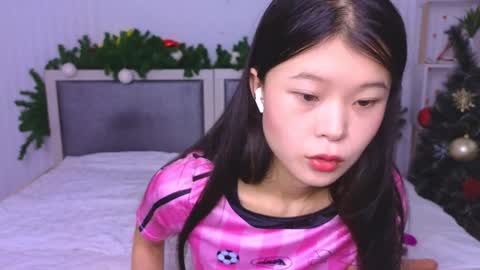 tina__kim online show from 12-21-24, 04:52