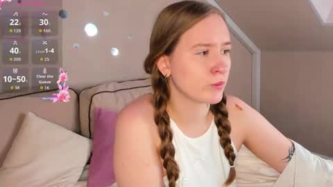 Stella online show from 04-15-26, 09:27