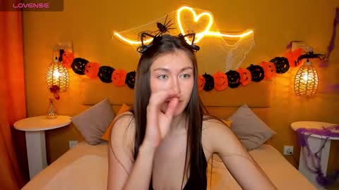 Tina  online show from 10-26-25, 01:33